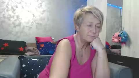 Lovepinklilly online show from 23, 3, 2026