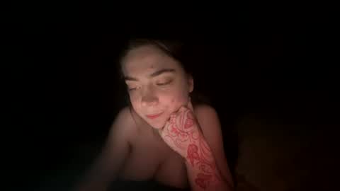 Snapshot of roseyla1 chatting on 7, 7, 2026 roseyla1 online show from 7, 7, 2026