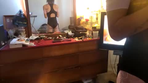 Snapshot of roshi702 chatting on 13, 9, 2025 roshi702 online show from 13, 9, 2025