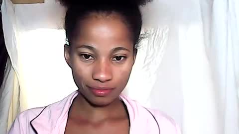 Snapshot of rosie6601 chatting on 20, 6, 2026 rosie6601 online show from 20, 6, 2026
