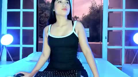 Snapshot of rosie_chell chatting on 8, 6, 2026 Rosie online show from 8, 6, 2026
