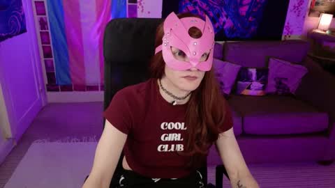 Snapshot of rosieplay chatting on 16, 10, 2025 RosieFem online show from 16, 10, 2025