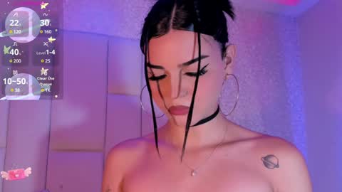 Snapshot of rosselfinoll chatting on 28, 12, 2024 Rossel online show from 28, 12, 2024