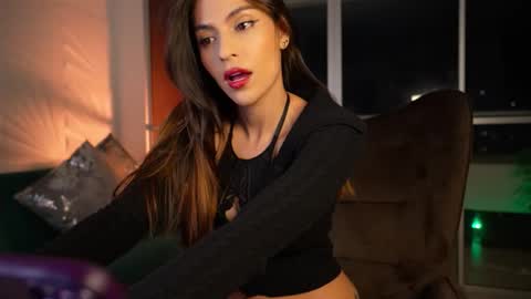 Snapshot of rosseyquiin chatting on 25, 10, 2025 Rossey online show from 25, 10, 2025