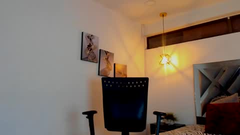 Ross online show from 4, 10, 2025