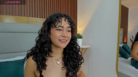 Snapshot of rossie_lanie_ chatting on 20, 12, 2025 rossie_lanie_ online show from 20, 12, 2025