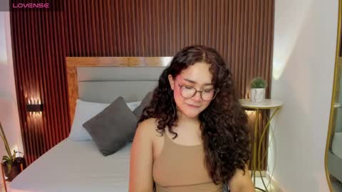 rossie_lanie_ online show from 9, 4, 2026