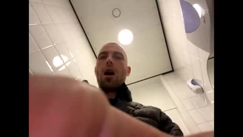 rotteei1 online show from 13, 10, 2025