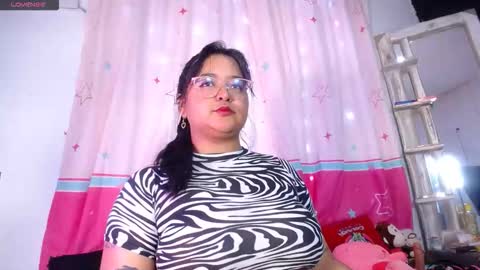 Snapshot of rous_25 chatting on 15, 3, 2026 rous_25 online show from 15, 3, 2026