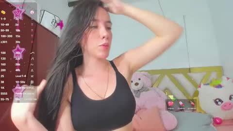 Snapshot of rousee_yarelds chatting on 24, 9, 2025 rousee_yarelds online show from 24, 9, 2025