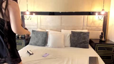 RousseWalker online show from 13, 11, 2025