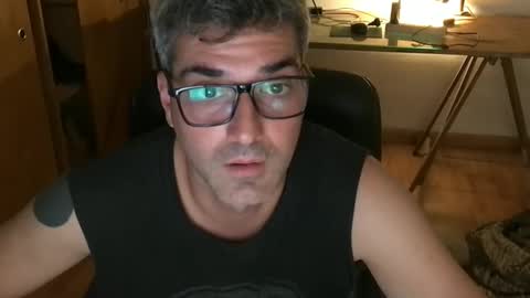 Snapshot of rousshen chatting on 7, 5, 2026 rousshen online show from 7, 5, 2026