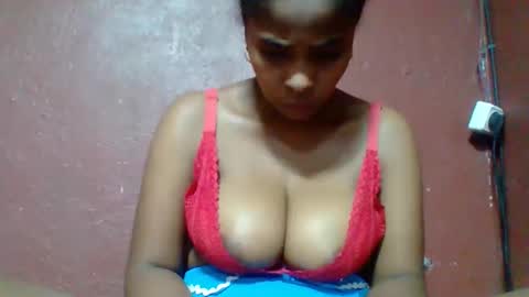 rovaelyah online show from 13, 2, 2026