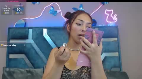 Snapshot of roxan_fox_ chatting on 29, 4, 2026 Roxane online show from 29, 4, 2026