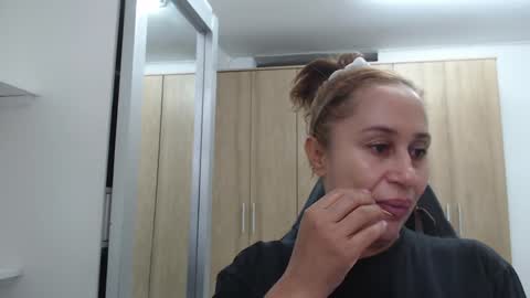 Roxana online show from 1, 1, 2025