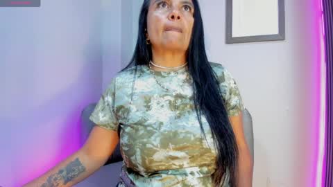  Roxanna  online show from 17, 5, 2026