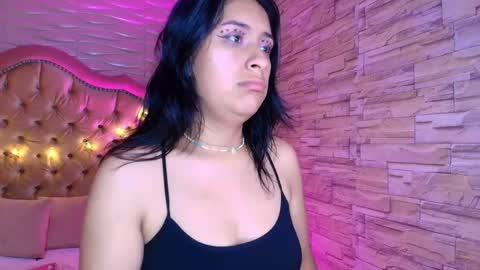 roxanne_han online show from 30, 9, 2025