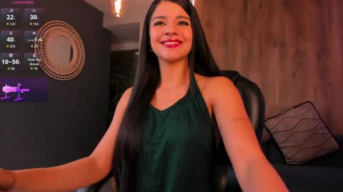 Snapshot of roxannehill_ chatting on 19, 12, 2024 Roxanne Hill online show from 19, 12, 2024