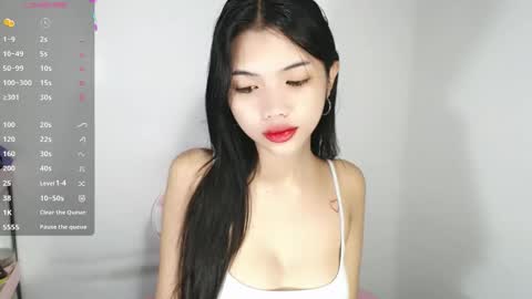 Snapshot of roxie_fuckdoll chatting on 28, 5, 2026 Roxie online show from 28, 5, 2026