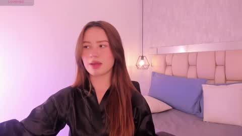 Snapshot of roxie_summers chatting on 18, 2, 2025 Roxie online show from 18, 2, 2025