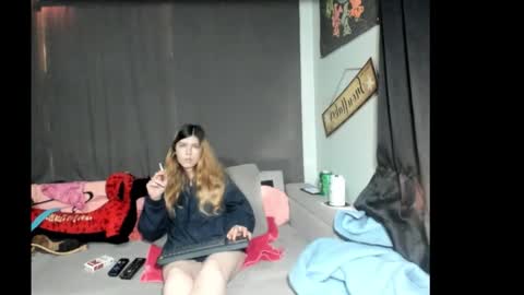 roxihazeleyes online show from 16, 2, 2026