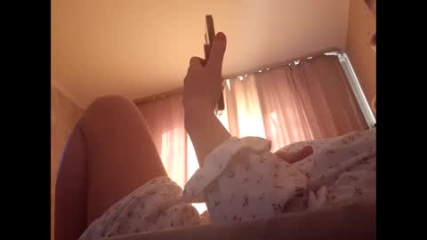 Snapshot of roxolanaa_sexy chatting on 26, 2, 2025 ROXOLANAA SEXY online show from 26, 2, 2025