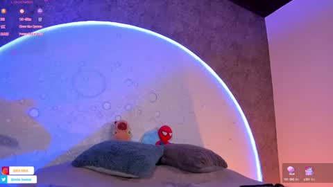 Roxx IG  online show from 21, 2, 2025