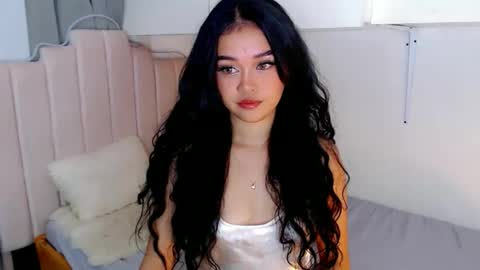 Snapshot of roxxy_blossom chatting on 14, 9, 2025 roxxy_blossom online show from 14, 9, 2025
