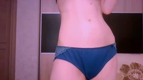 Snapshot of roxxywharton chatting on 14, 6, 2026 Roxxy Wharton online show from 14, 6, 2026