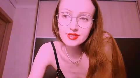 Snapshot of roxxywharton chatting on 24, 7, 2026 Roxxy Wharton online show from 24, 7, 2026