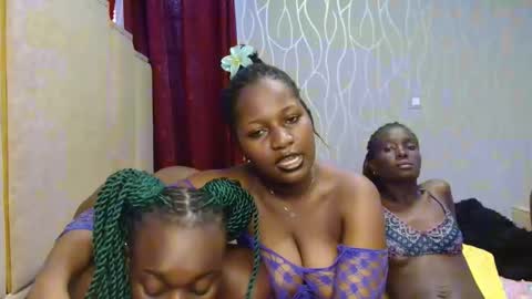 Roxy online show from 25, 11, 2025