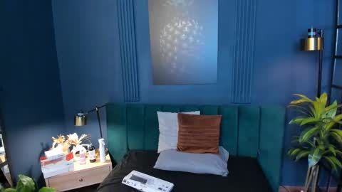 Roxy hell online show from 18, 12, 2025