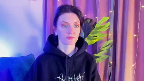 Snapshot of roxy_riot_ chatting on 15, 2, 2025 roxy_riot_ online show from 15, 2, 2025