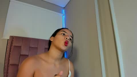 roxy_stone1 online show from 15, 5, 2026