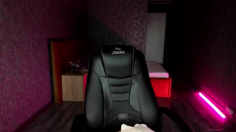 roxy_the_daedevill online show from 21, 12, 2024