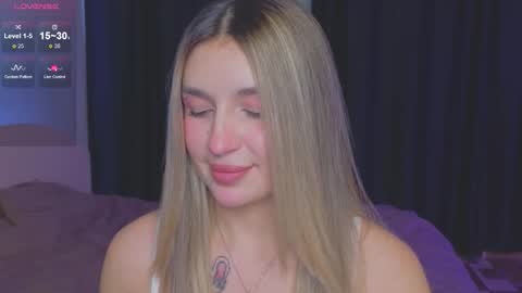 Snapshot of roxychilli chatting on 27, 9, 2025 Roxy online show from 27, 9, 2025