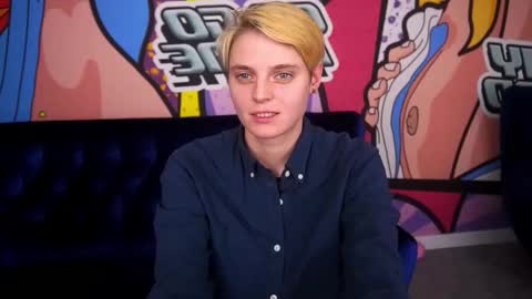 Snapshot of roxyflames chatting on 1, 12, 2025 roxyflames online show from 1, 12, 2025