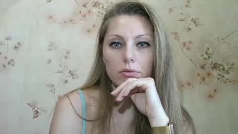 roxyfox18x01 online show from 1, 3, 2026