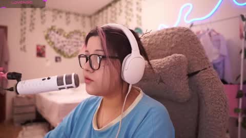 roxysuh online show from 17, 4, 2026