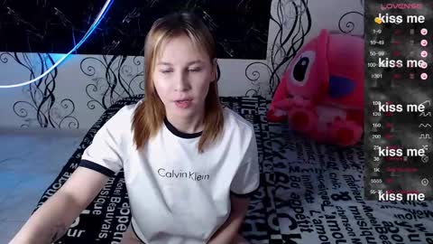 angela online show from 13, 10, 2025