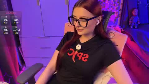 Snapshot of rozierose chatting on 15, 7, 2026 Rose online show from 15, 7, 2026