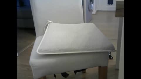 Snapshot of rsindie2 chatting on 6, 4, 2026 rsindie2 online show from 6, 4, 2026