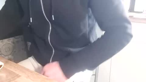 Snapshot of ruan8080 chatting on 7, 1, 2025 petit cochon online show from 7, 1, 2025