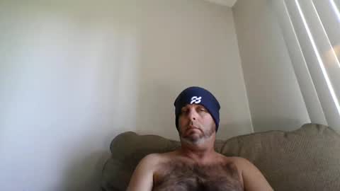 rubbingoneout714 online show from 1, 1, 2025