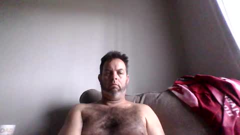 rubbingoneout714 online show from 9, 2, 2025