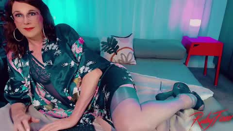 Snapshot of ruby_foxxx chatting on 23, 5, 2026 Ruby Foxxx online show from 23, 5, 2026