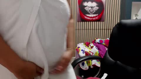 Ruby Jimenez online show from 25, 2, 2026