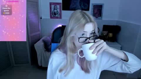 Snapshot of rubyybennett chatting on 1, 10, 2025 rubyybennett online show from 1, 10, 2025