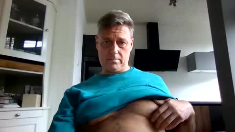 Snapshot of rudeski chatting on 12, 10, 2025 rudeski online show from 12, 10, 2025