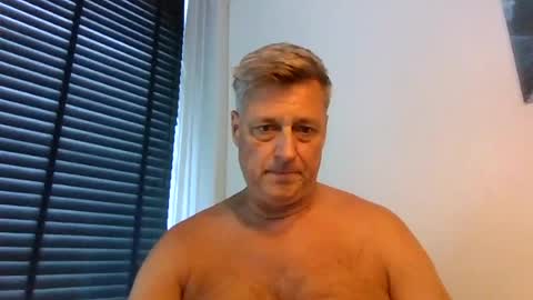 Snapshot of rudeski chatting on 5, 7, 2026 rudeski online show from 5, 7, 2026